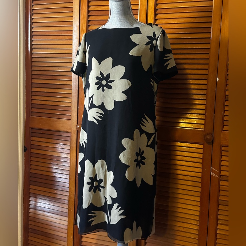 Ellen Tracy Black and Cream 100% Silk Button Floral Midi Dress